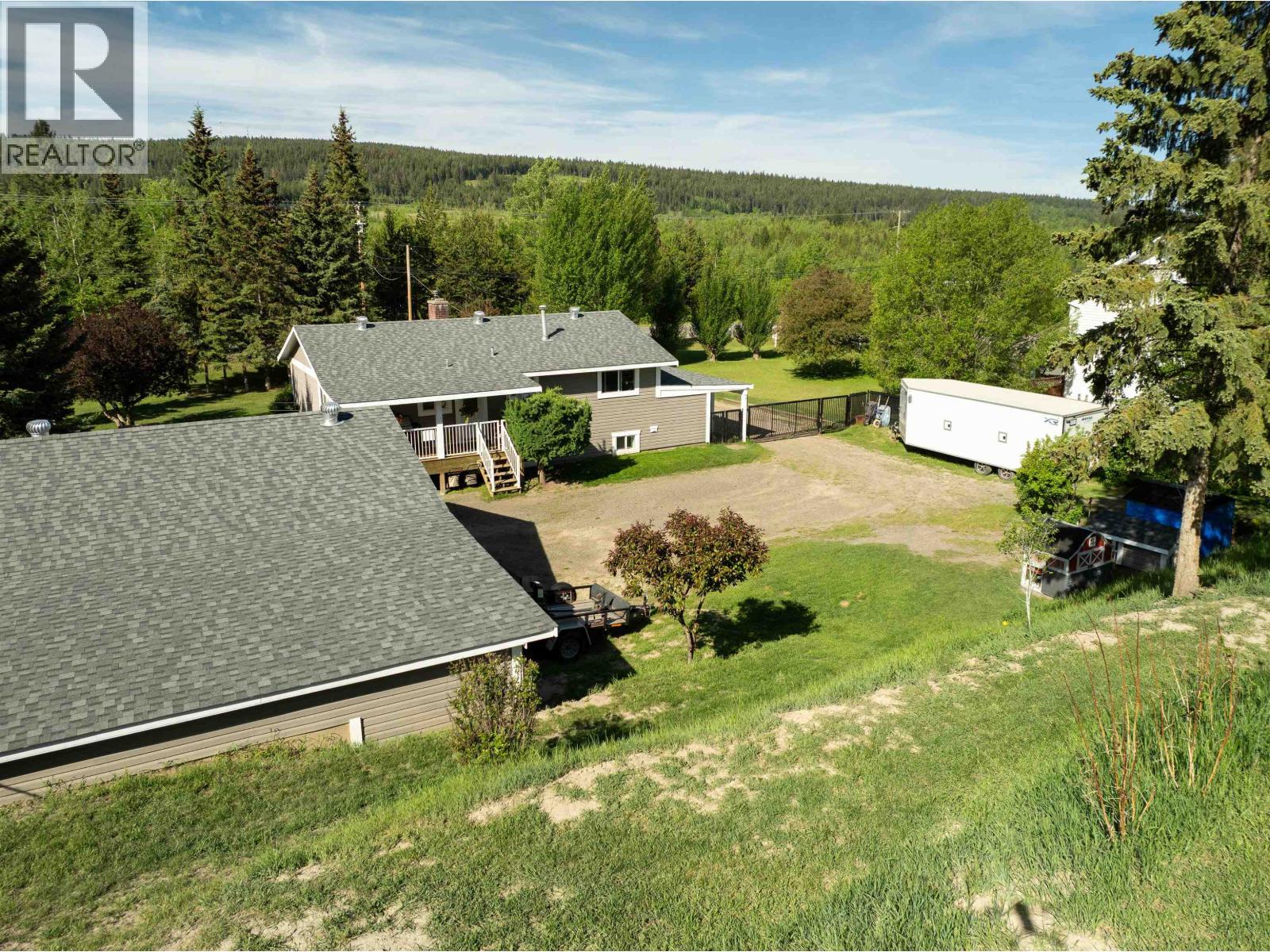5665 HORSE LAKE ROAD - 6