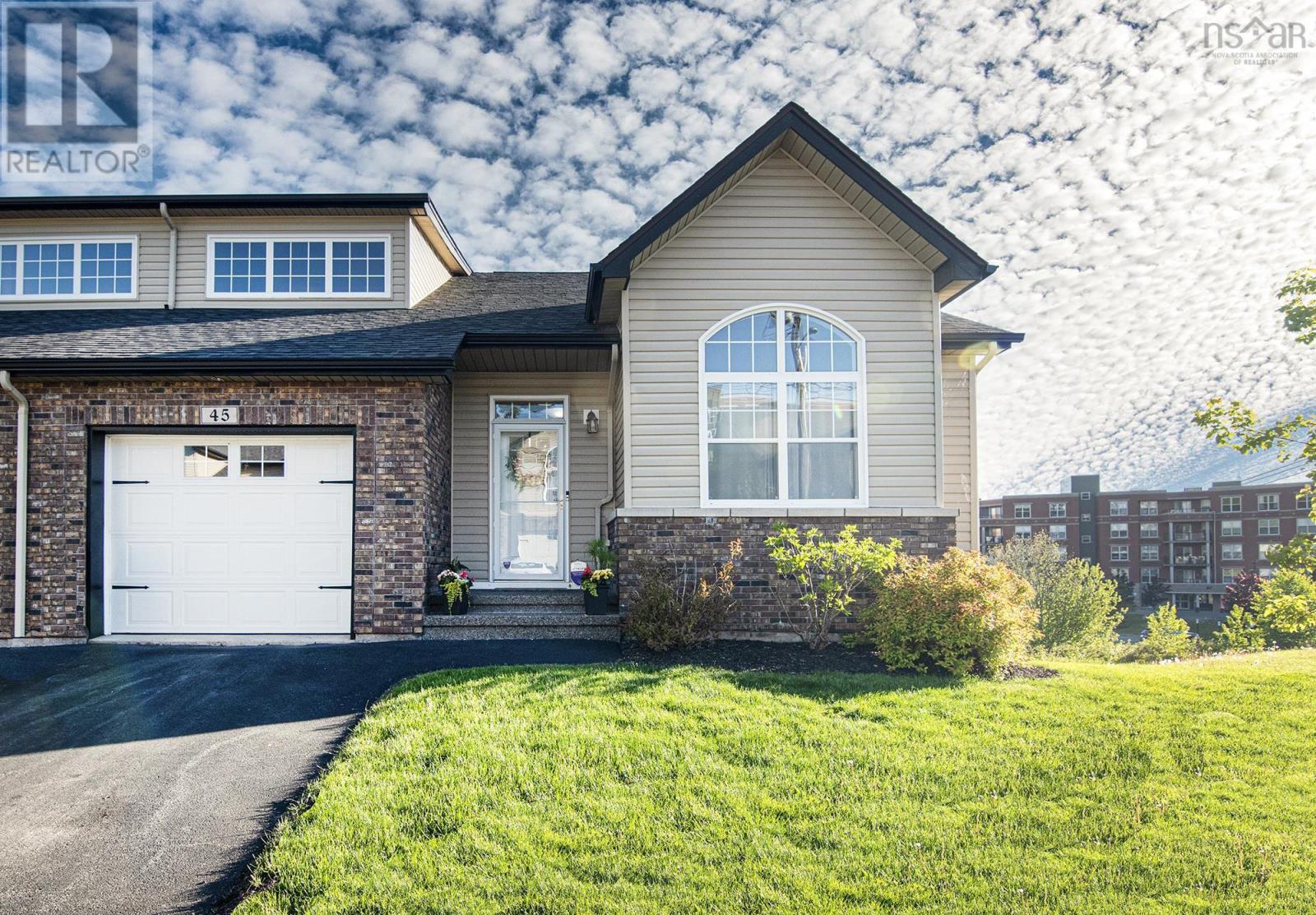 Property photo of 45 Aquavista Lane