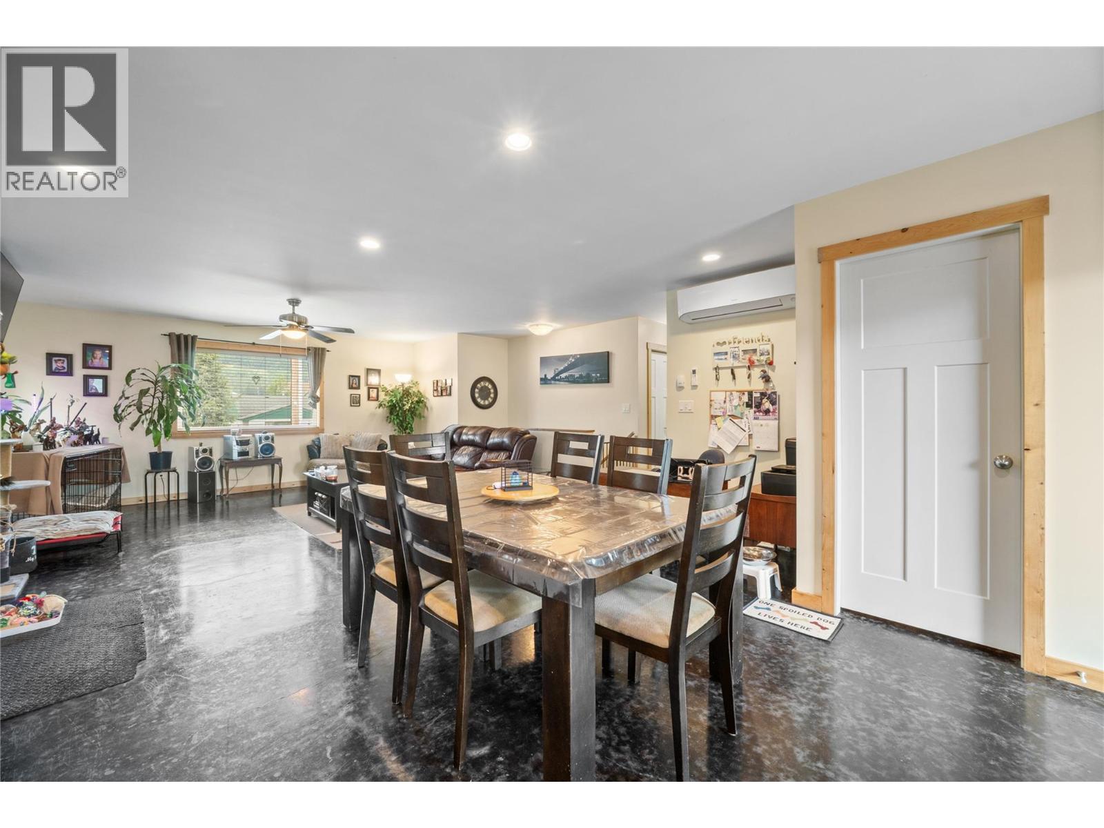 331 Fraser Avenue NW - 9