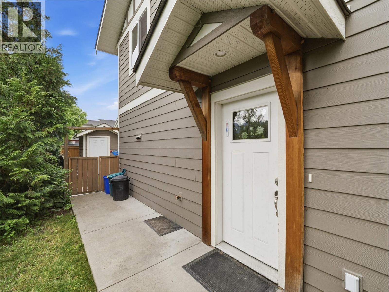 331 Fraser Avenue NW - 23