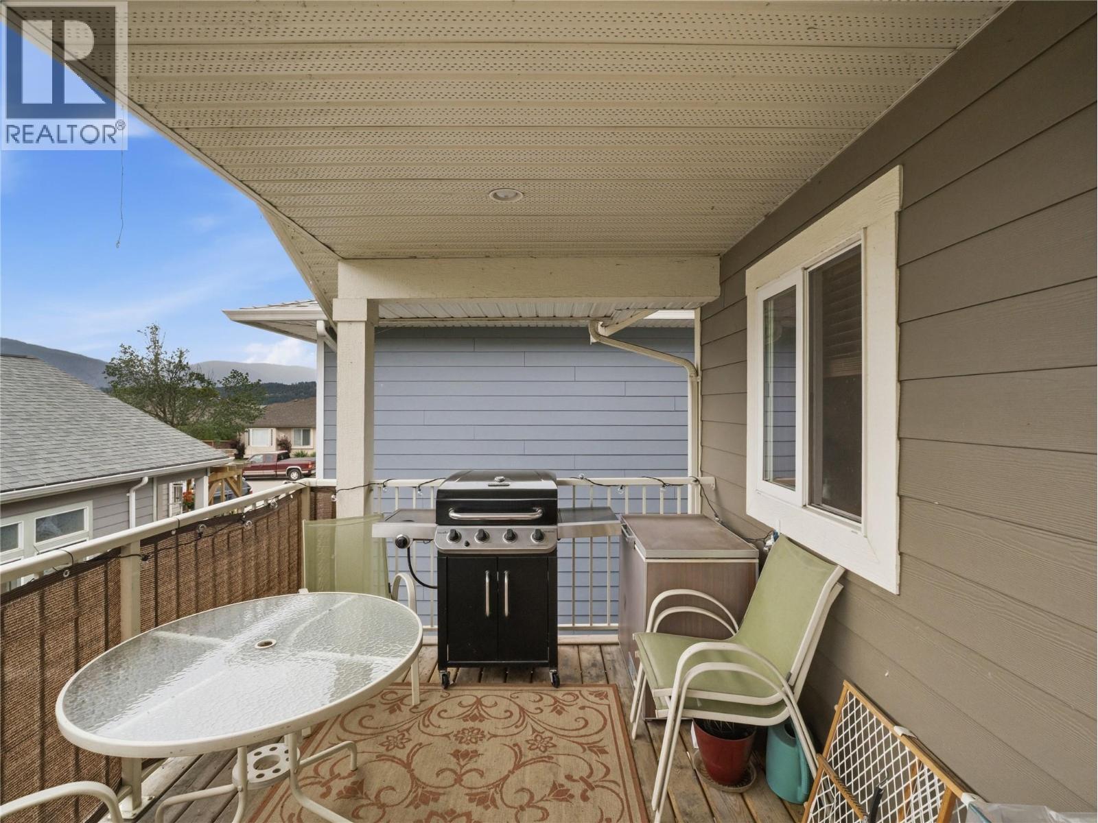 331 Fraser Avenue NW - 18