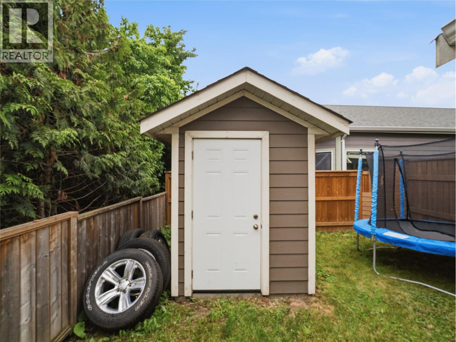 331 Fraser Avenue NW - 36