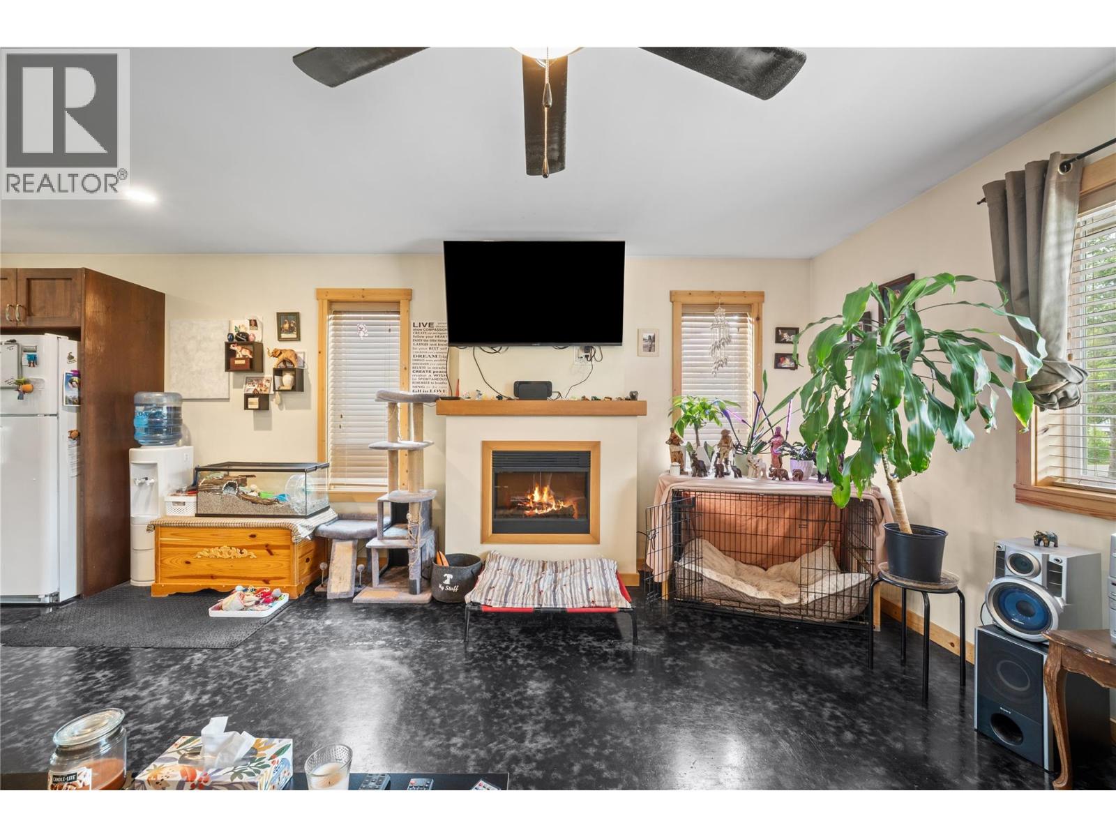 331 Fraser Avenue NW - 7