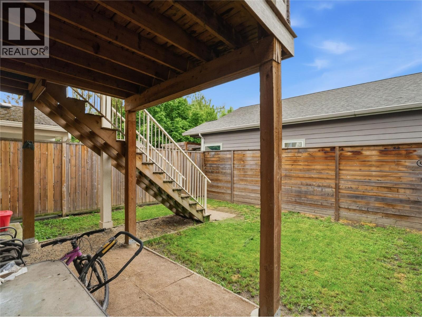 331 Fraser Avenue NW - 22