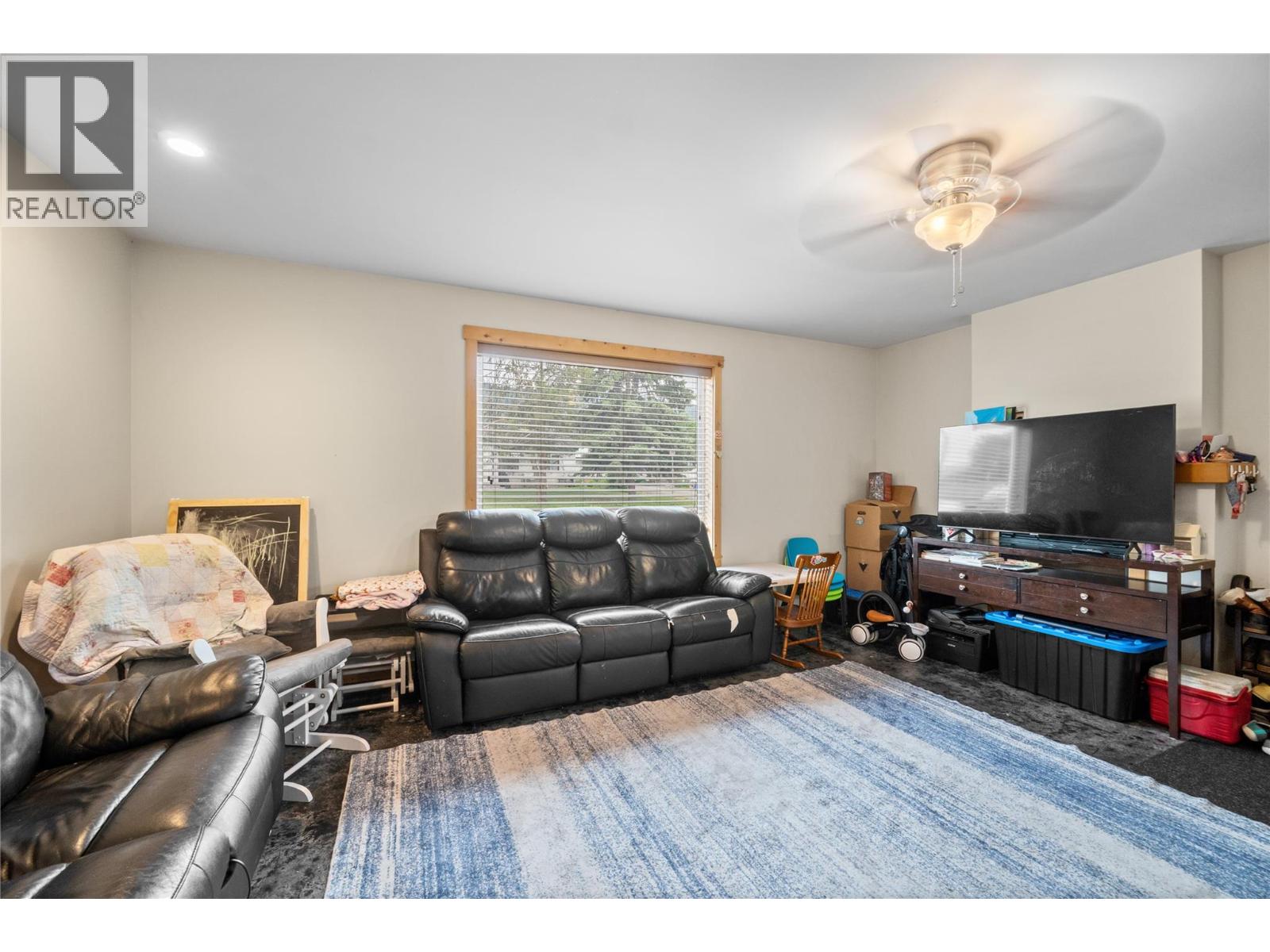 331 Fraser Avenue NW - 25