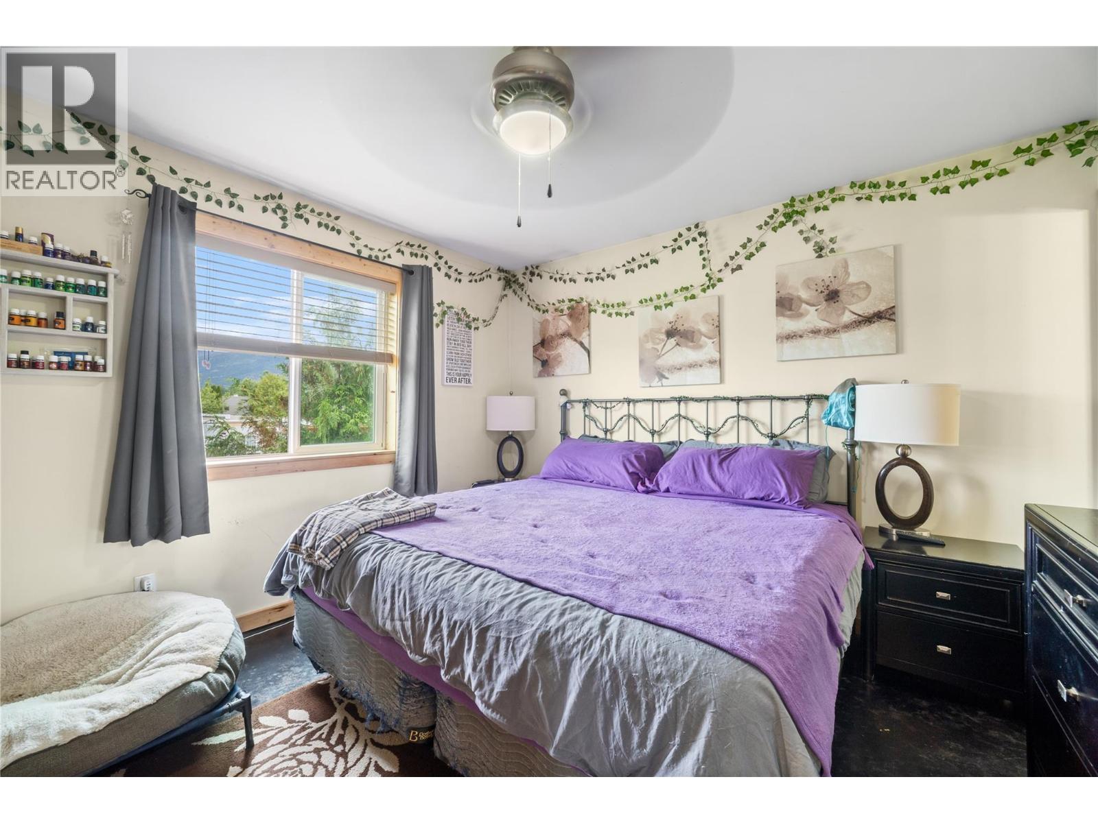 331 Fraser Avenue NW - 12