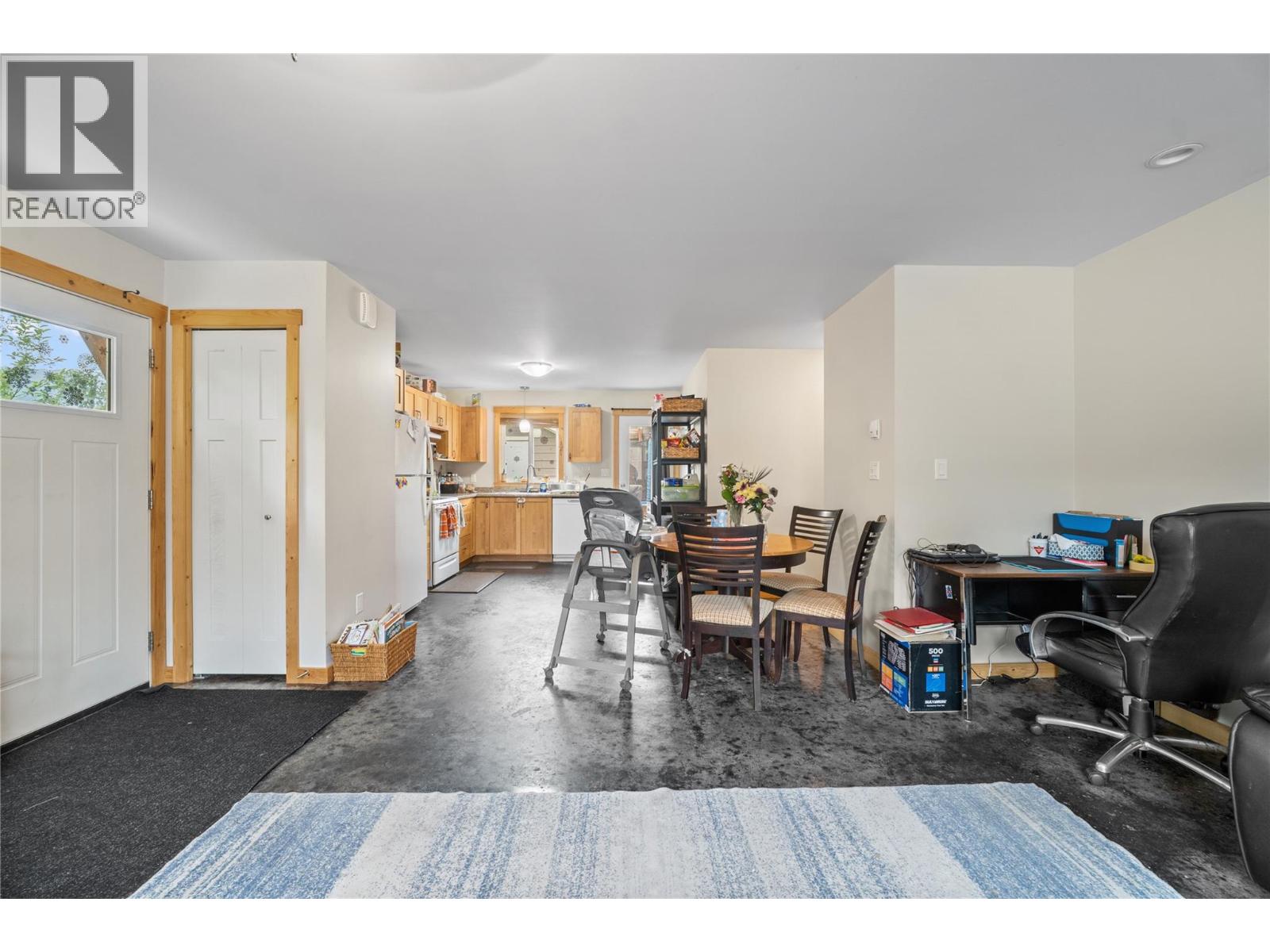 331 Fraser Avenue NW - 26