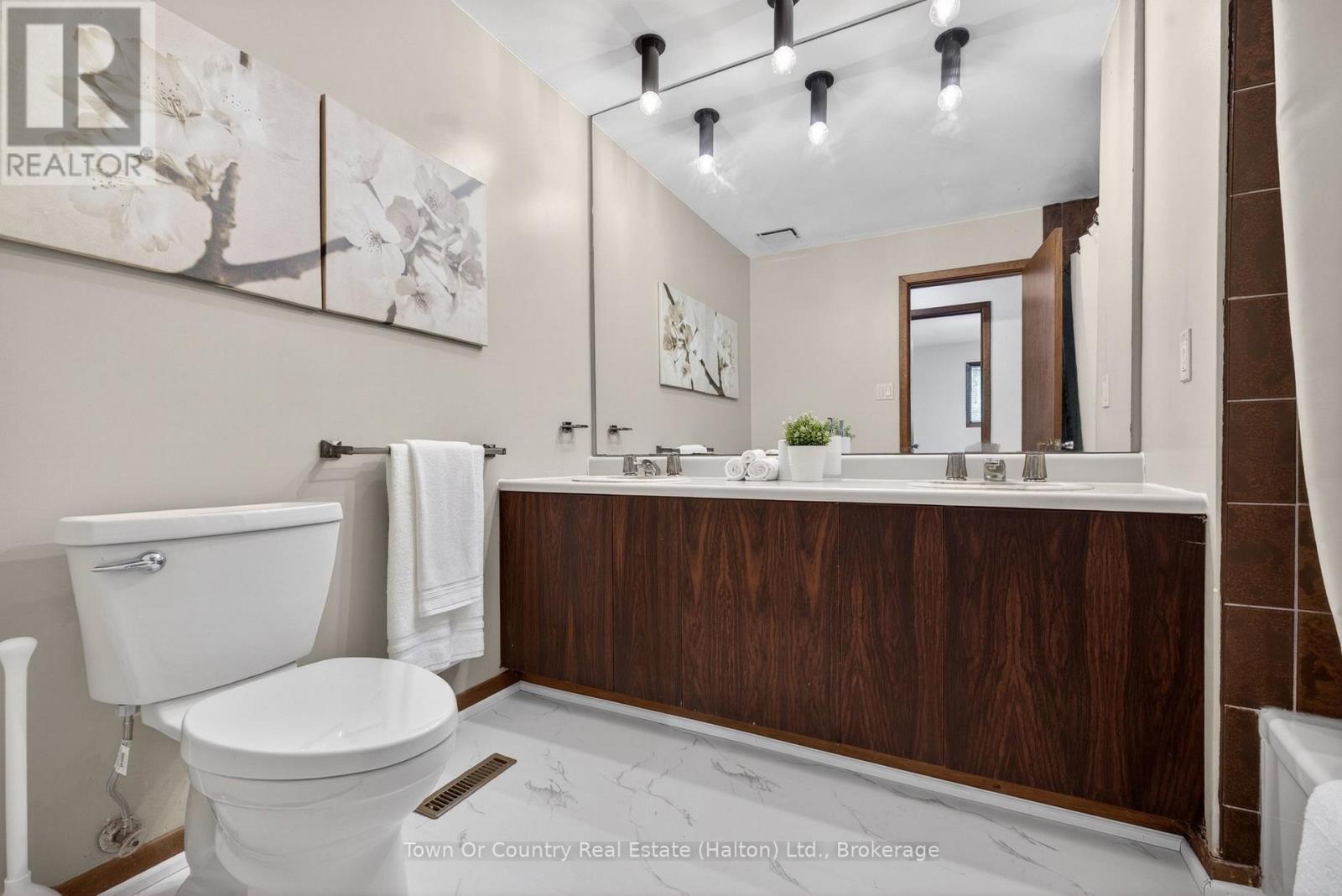 1127 ADJALA TECUMSETH TOWNLINE - 24
