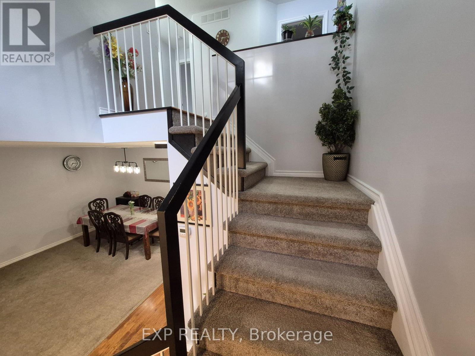 3 Bed, 3 Bath House for Rent in Ottawa – 192 WINDHURST DRIVE, Ottawa – MLS# X13242774 - Image 2