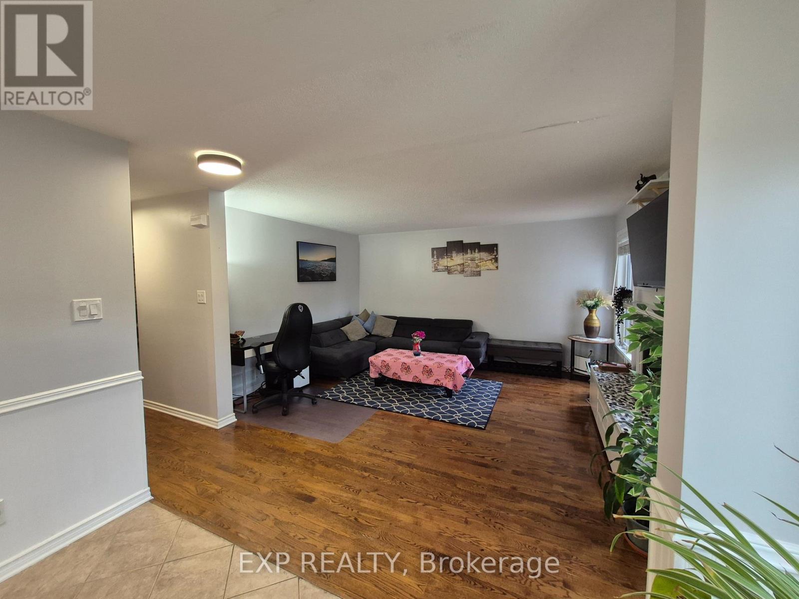 3 Bed, 3 Bath House for Rent in Ottawa – 192 WINDHURST DRIVE, Ottawa – MLS# X13242774 - Image 24
