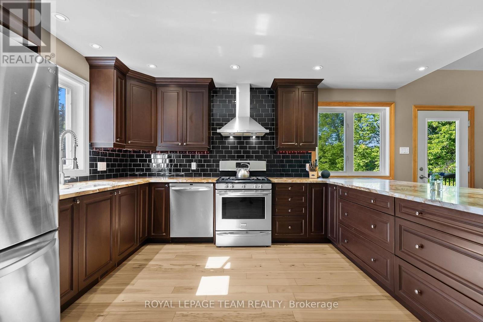 1622 CONC. 4B LANARK - 17