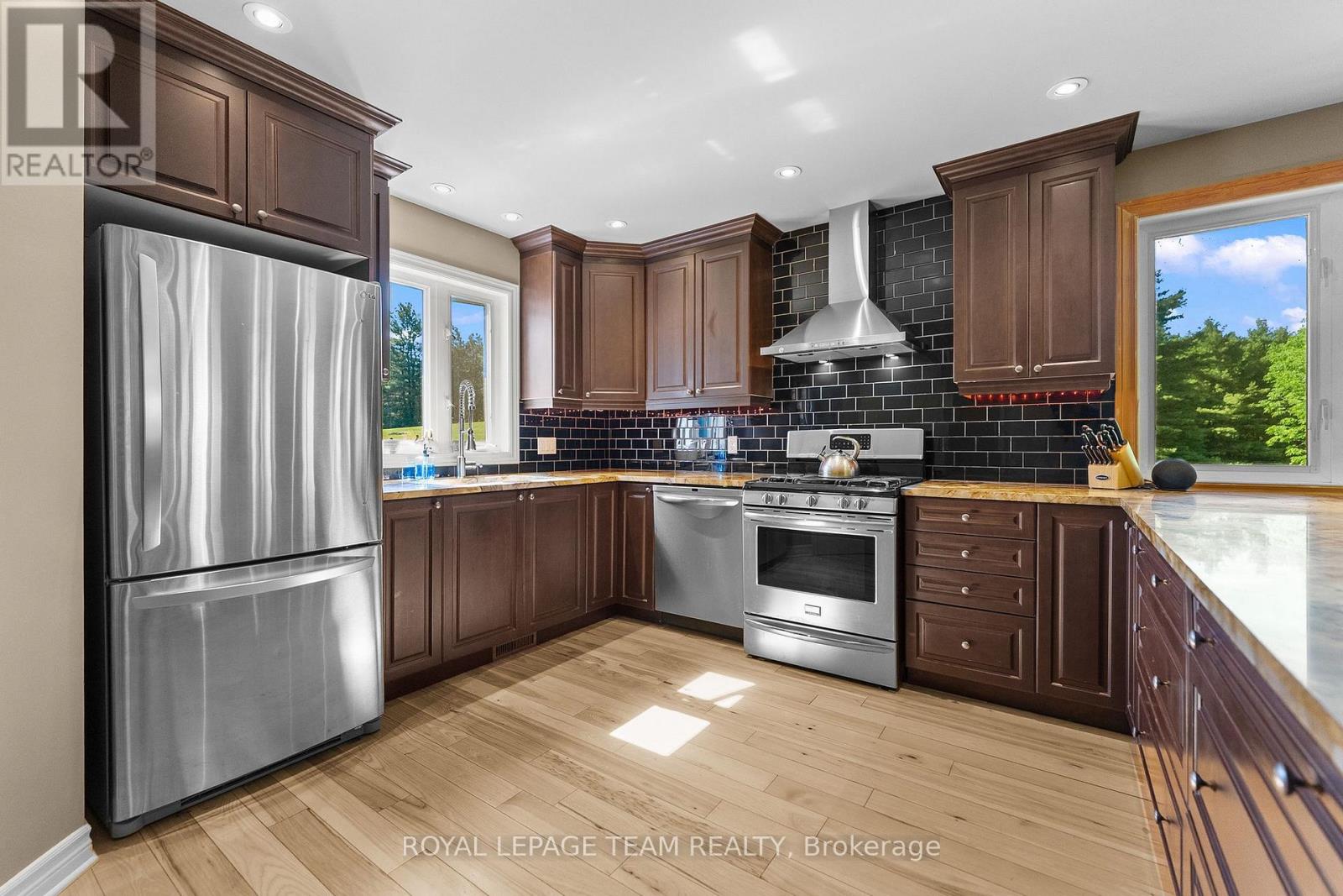 1622 CONC. 4B LANARK - 18