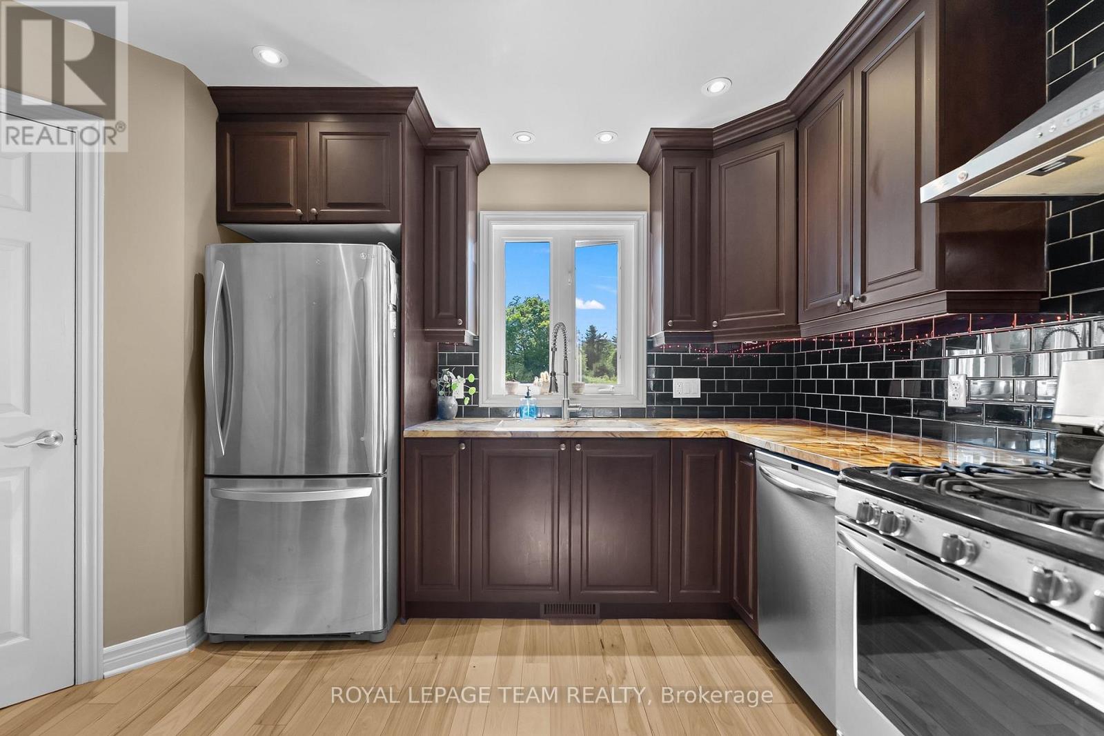 1622 CONC. 4B LANARK - 20