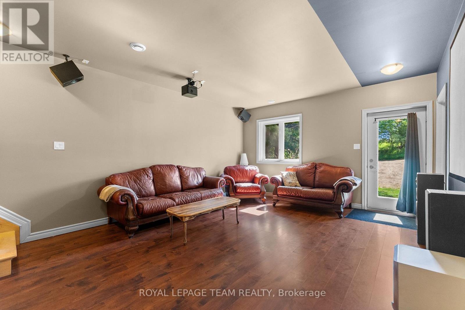 1622 CONC. 4B LANARK - 37