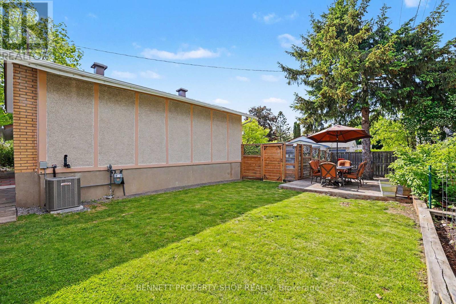 2736 STONE CRESCENT - 25