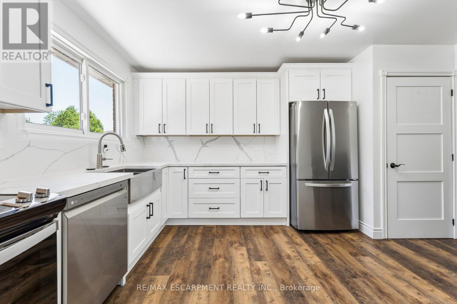 29 DEESIDE CRESCENT - 16