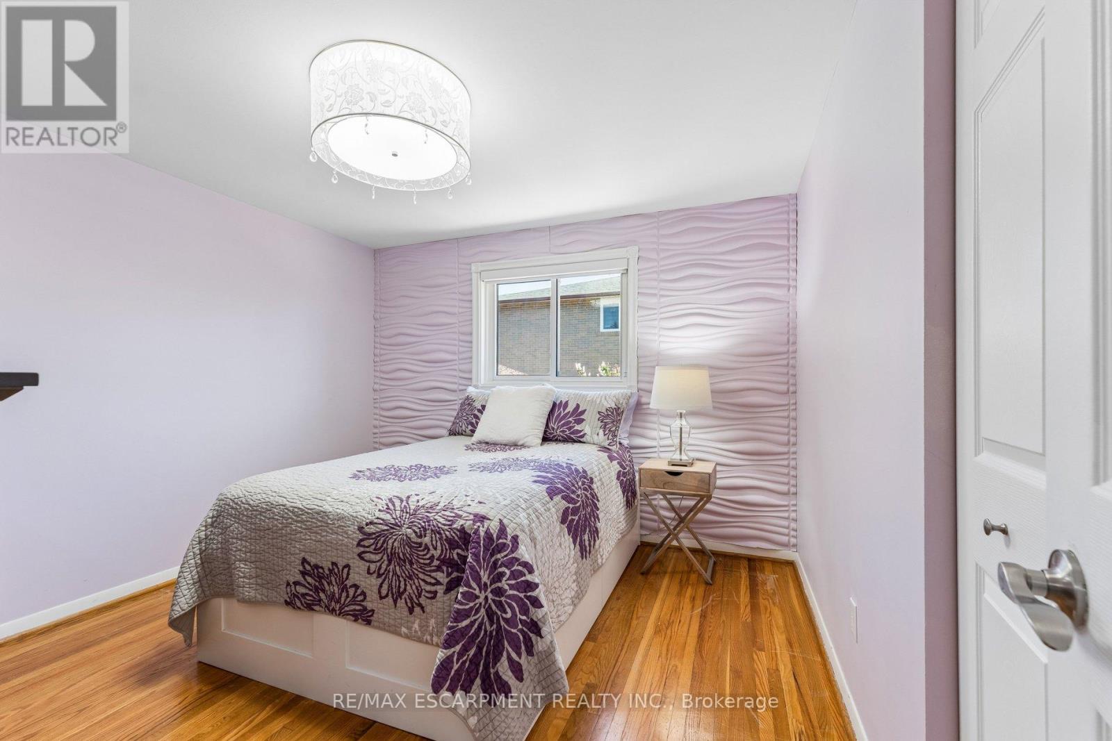 29 DEESIDE CRESCENT - 25