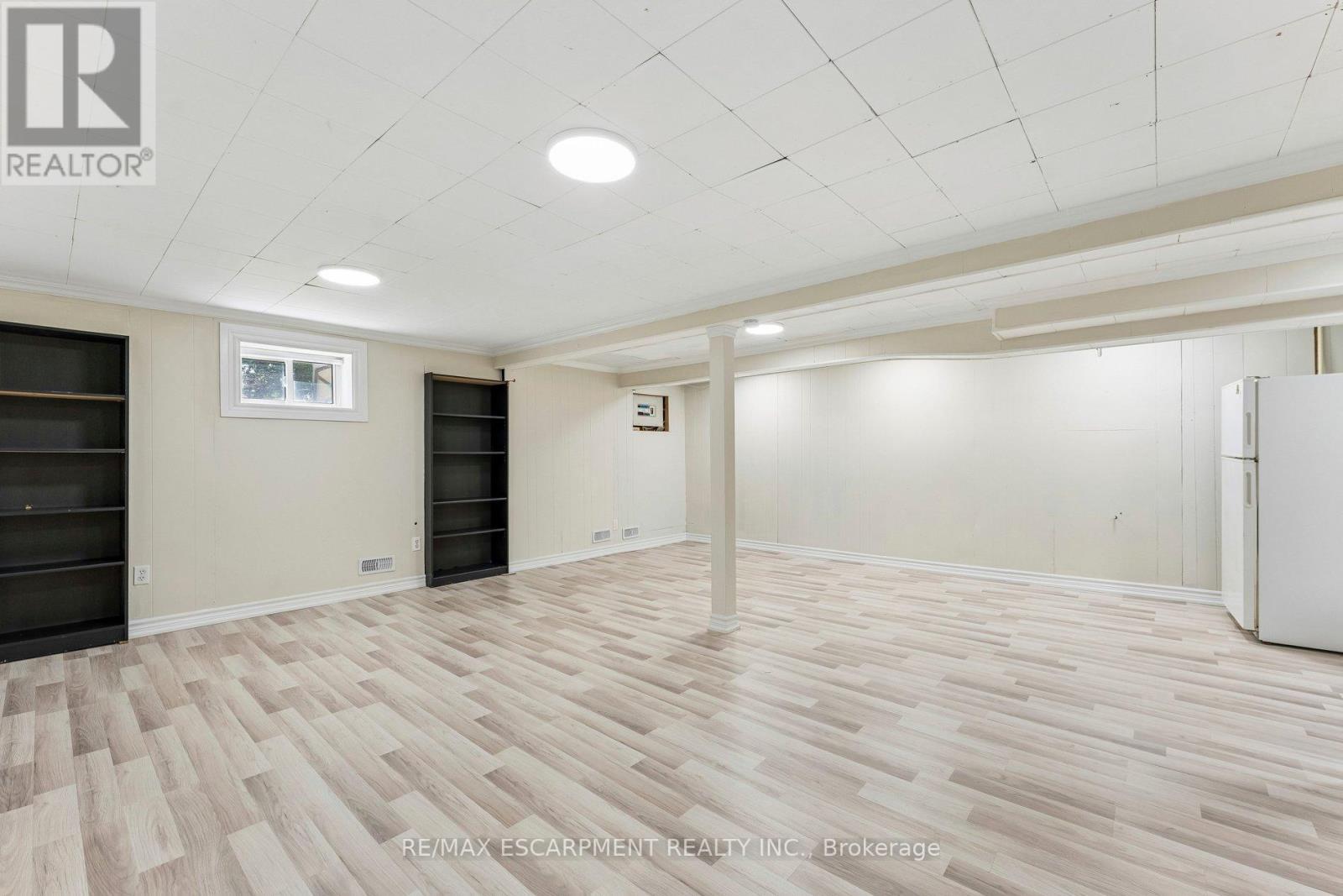 29 DEESIDE CRESCENT - 31