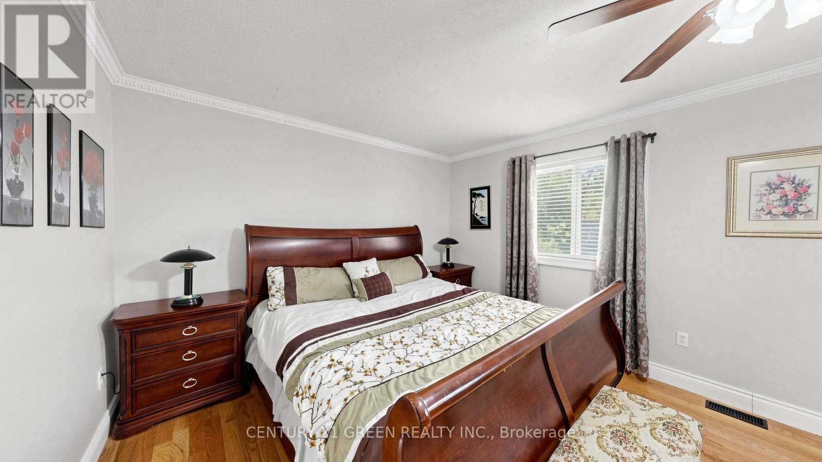 43 HOLLOWGROVE BOULEVARD - 19