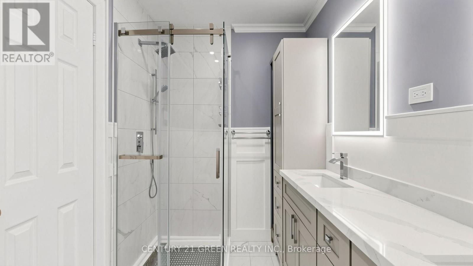 43 HOLLOWGROVE BOULEVARD - 22