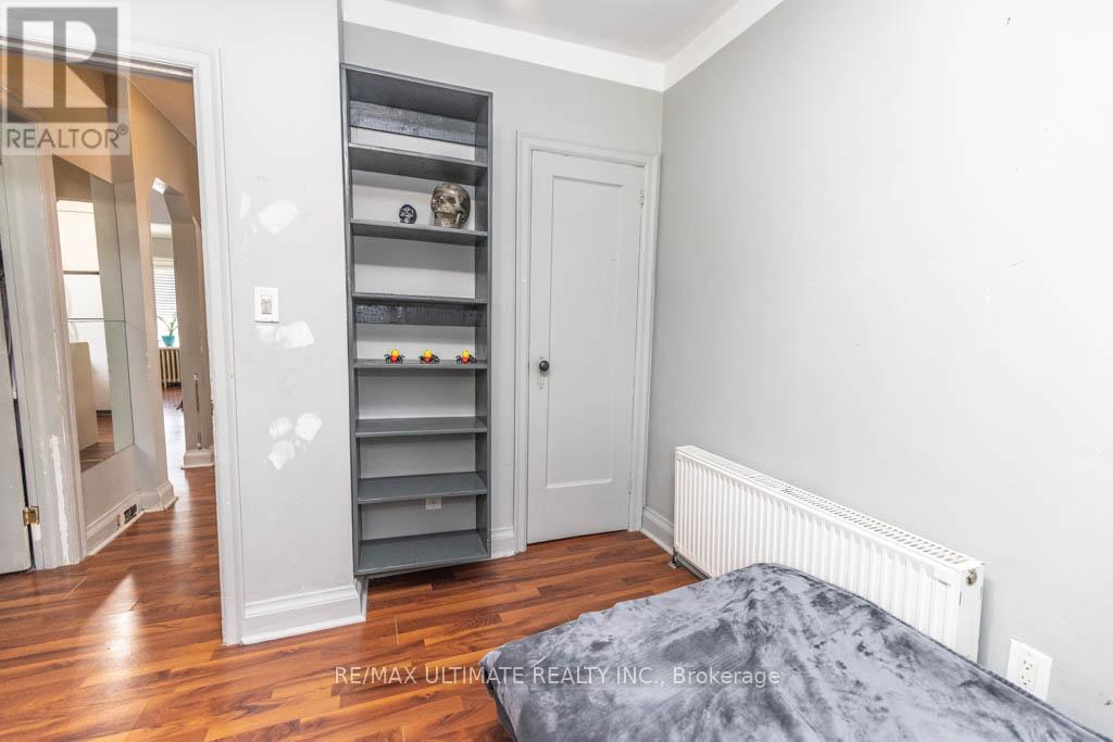 1006 CASTLEFIELD AVENUE - 18