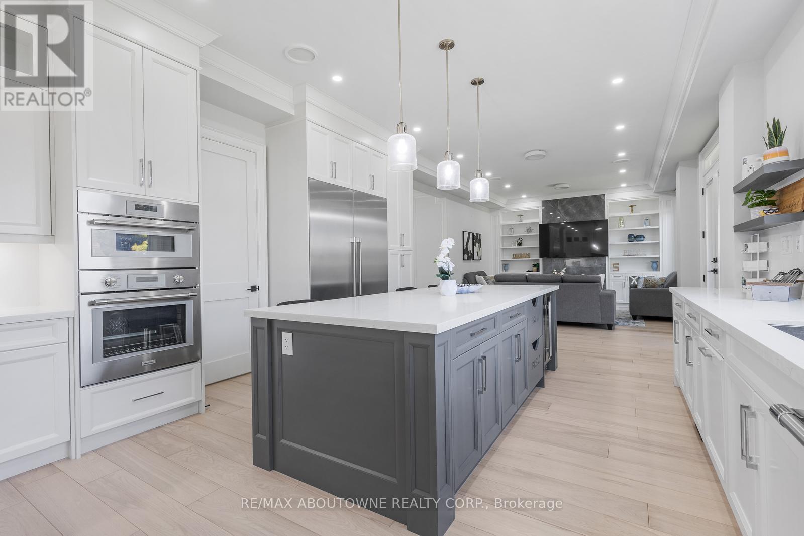 455 SAMFORD PLACE - 18