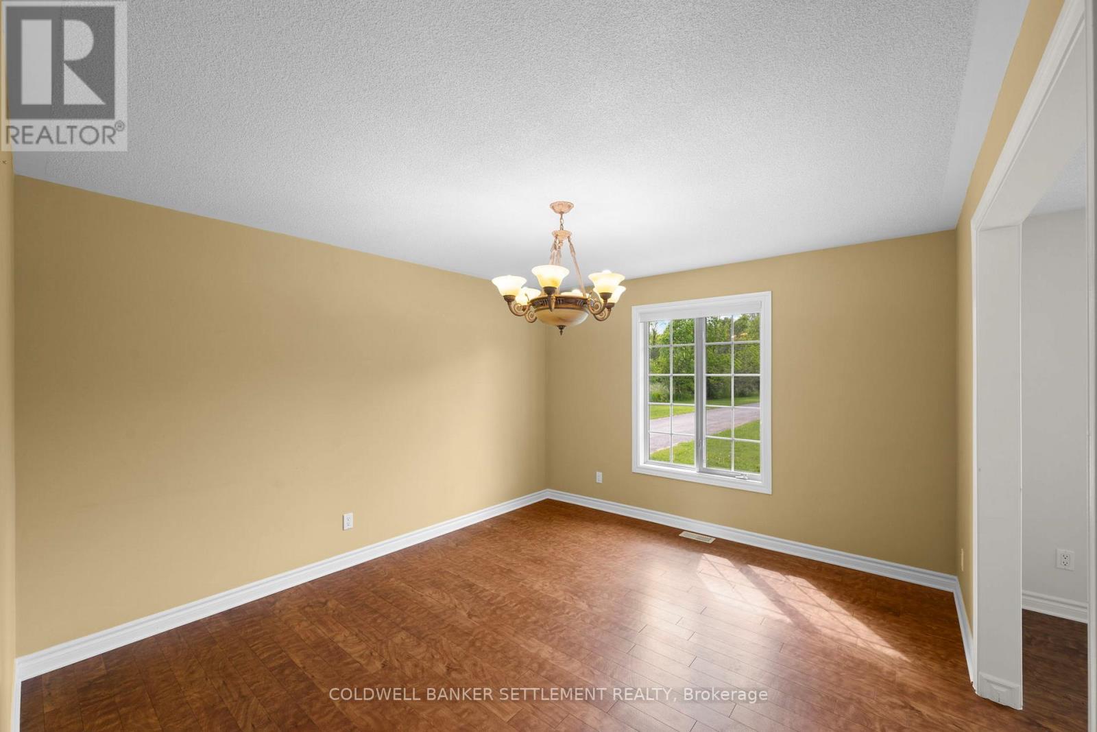 42 BERRY PARK LANE - 11