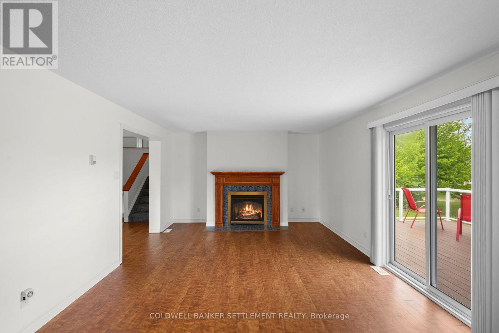 42 BERRY PARK LANE - 18