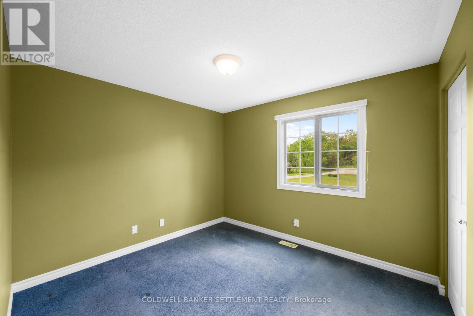 42 BERRY PARK LANE - 26
