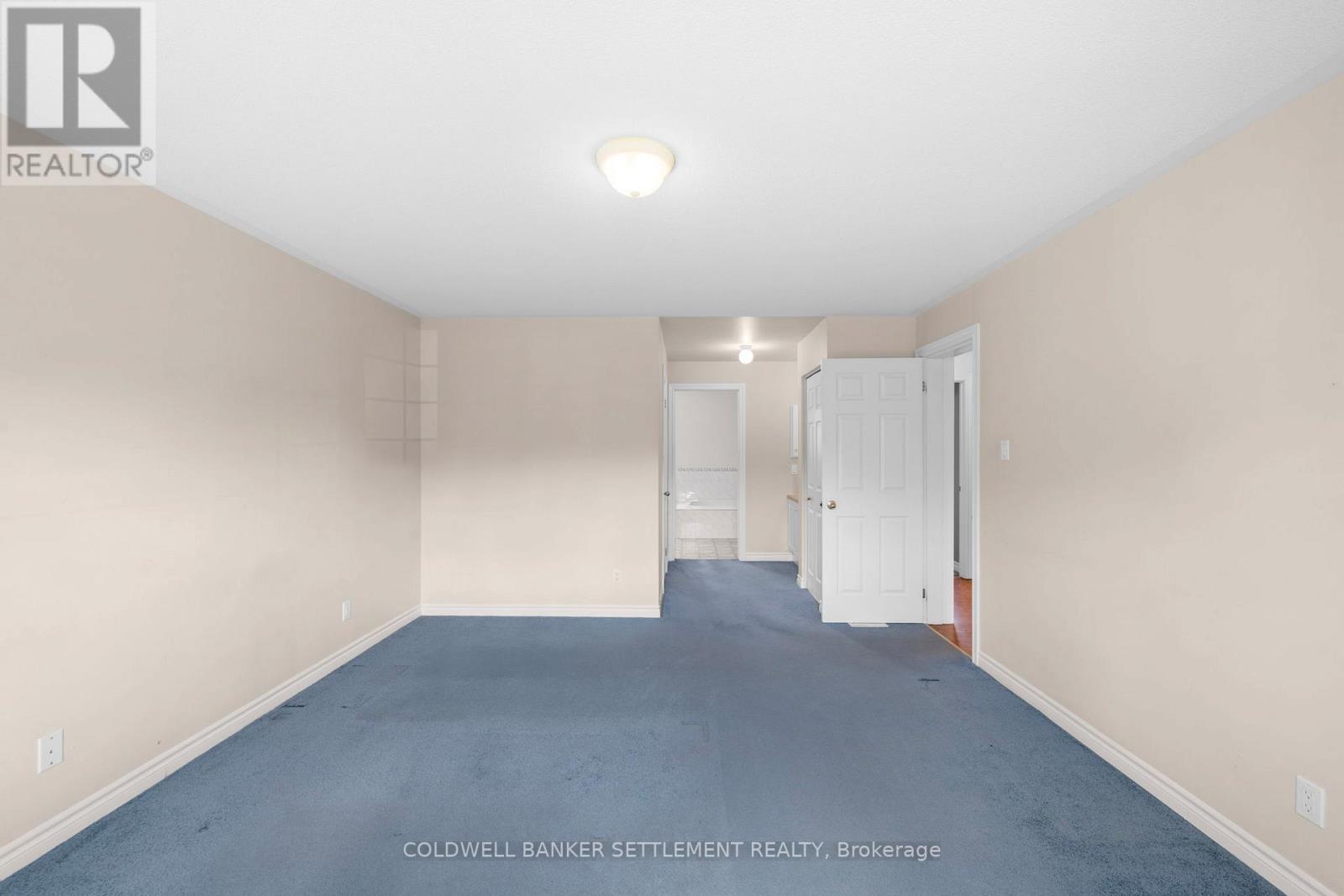 42 BERRY PARK LANE - 31