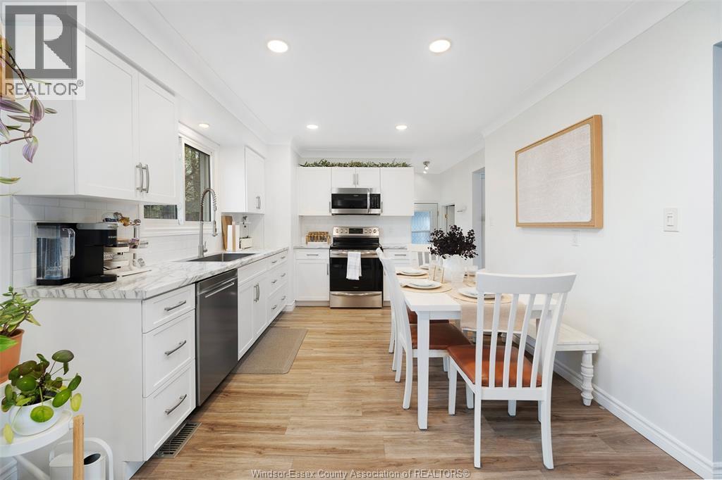 3581 WOLFE COURT - 14