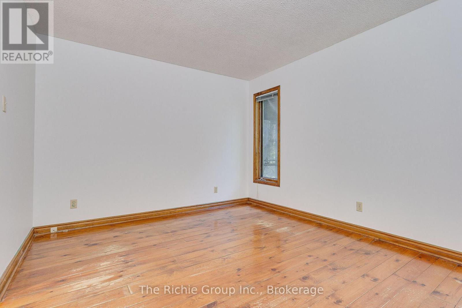 247483 5 SIDE ROAD - 23