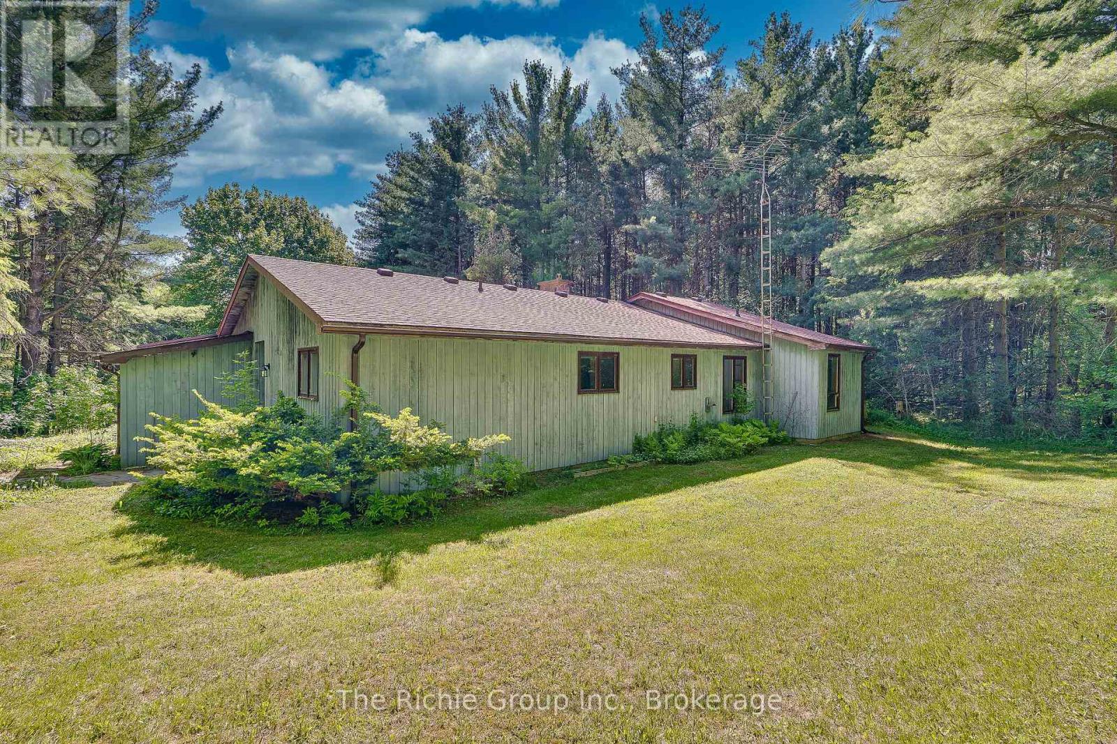 247483 5 SIDE ROAD - 30