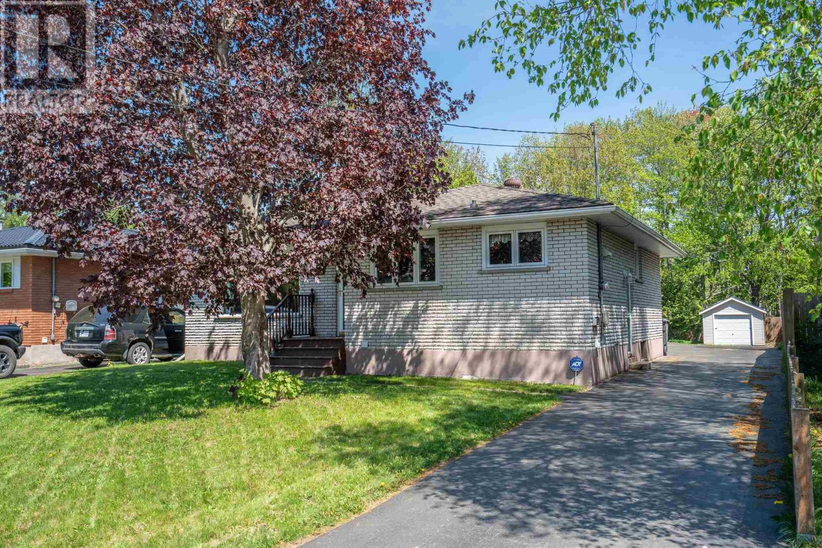 263 Anna ST - 1