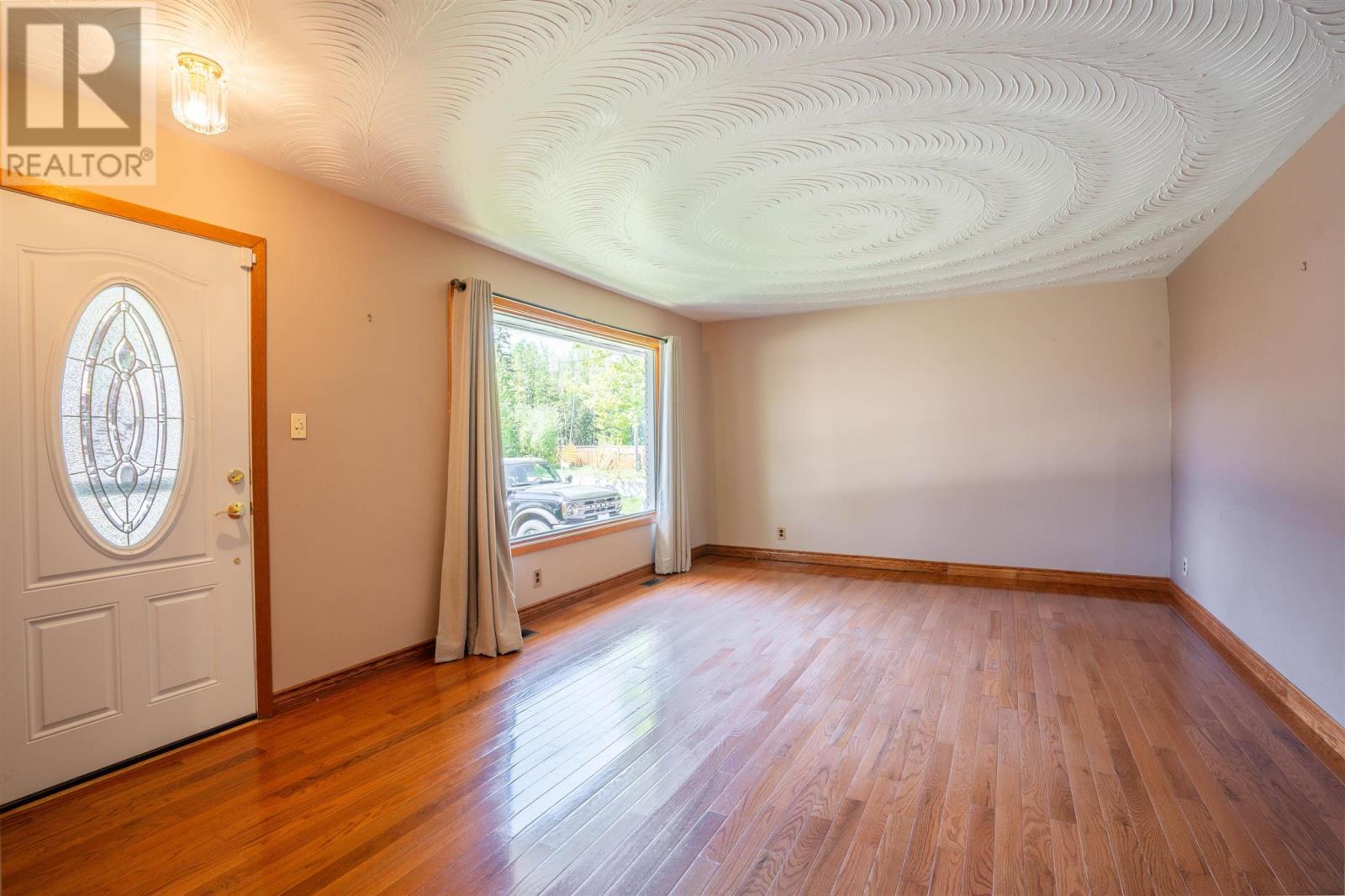 263 Anna ST - Image 3