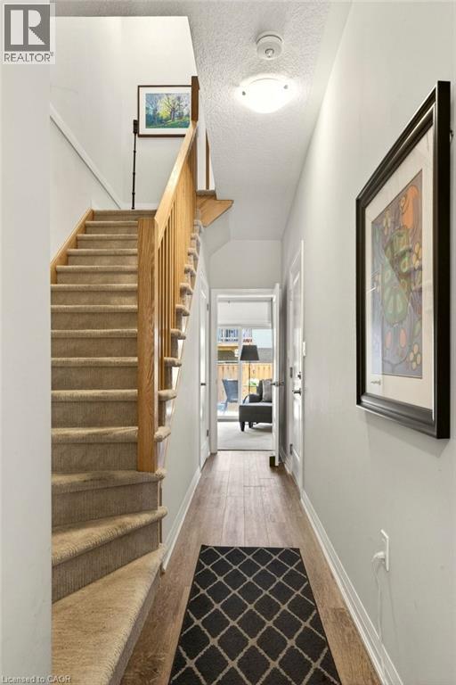 54 AQUARIUS Crescent - 4