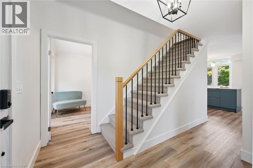 52 STIRLING MACGREGOR Drive - 6
