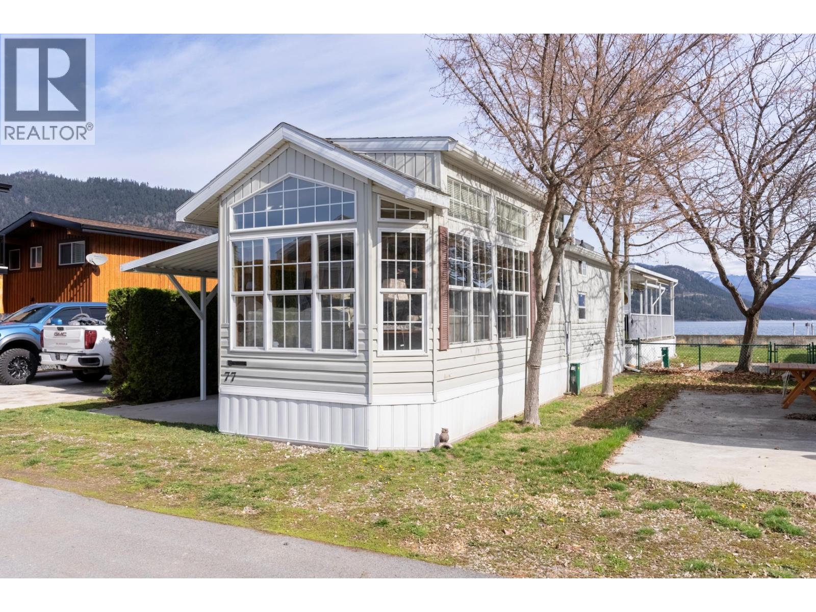 #77 1226 Second Avenue - 1
