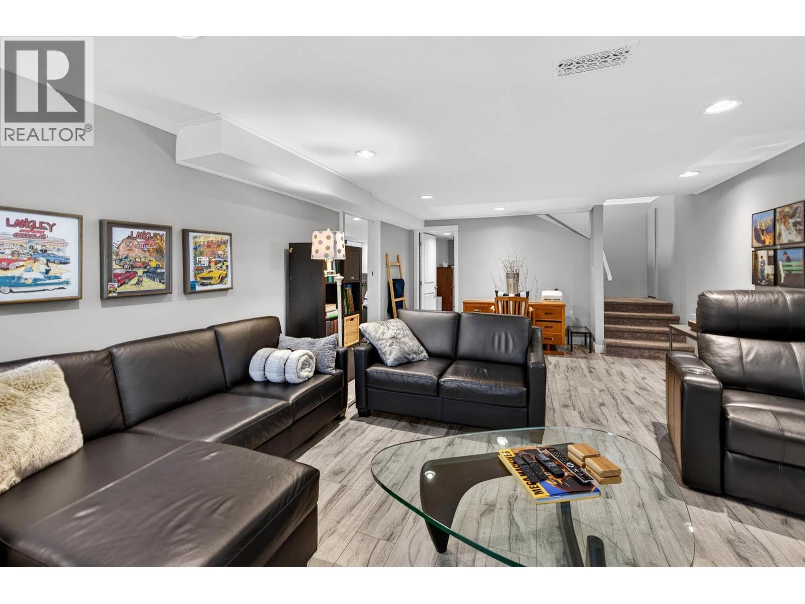 1775 APPLE Lane - 33