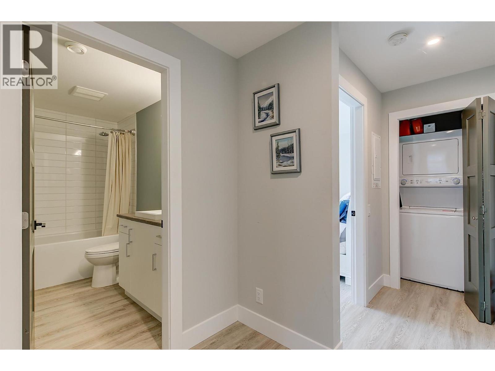  759 Carnoustie Drive, Kelowna