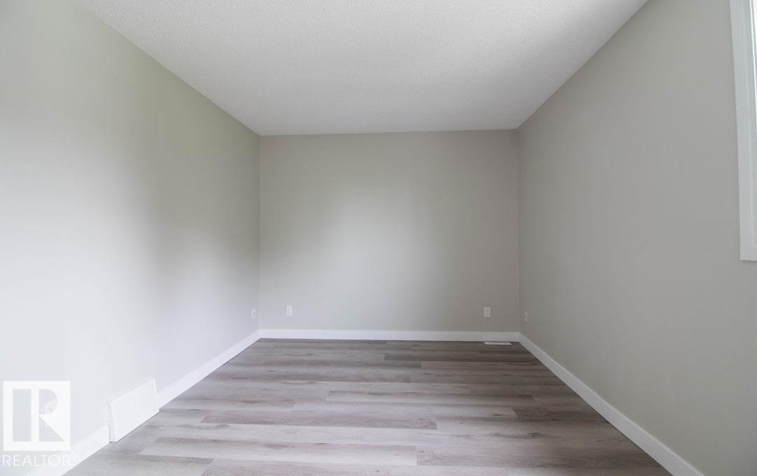 3129 139 AV NW - 11
