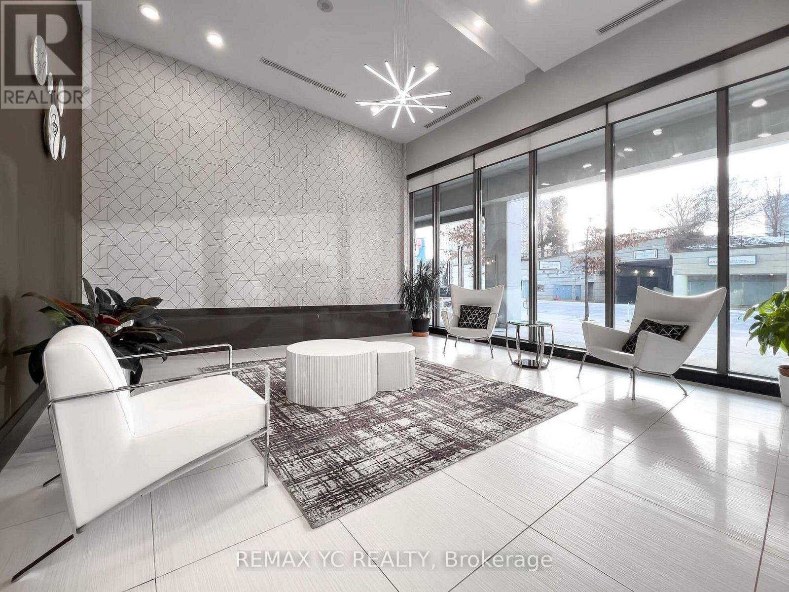 #808 25 LOWER SIMCOE STREET - 35