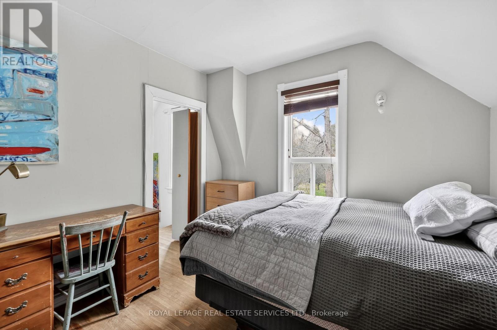 1351 FLOS RD 11 E - 25