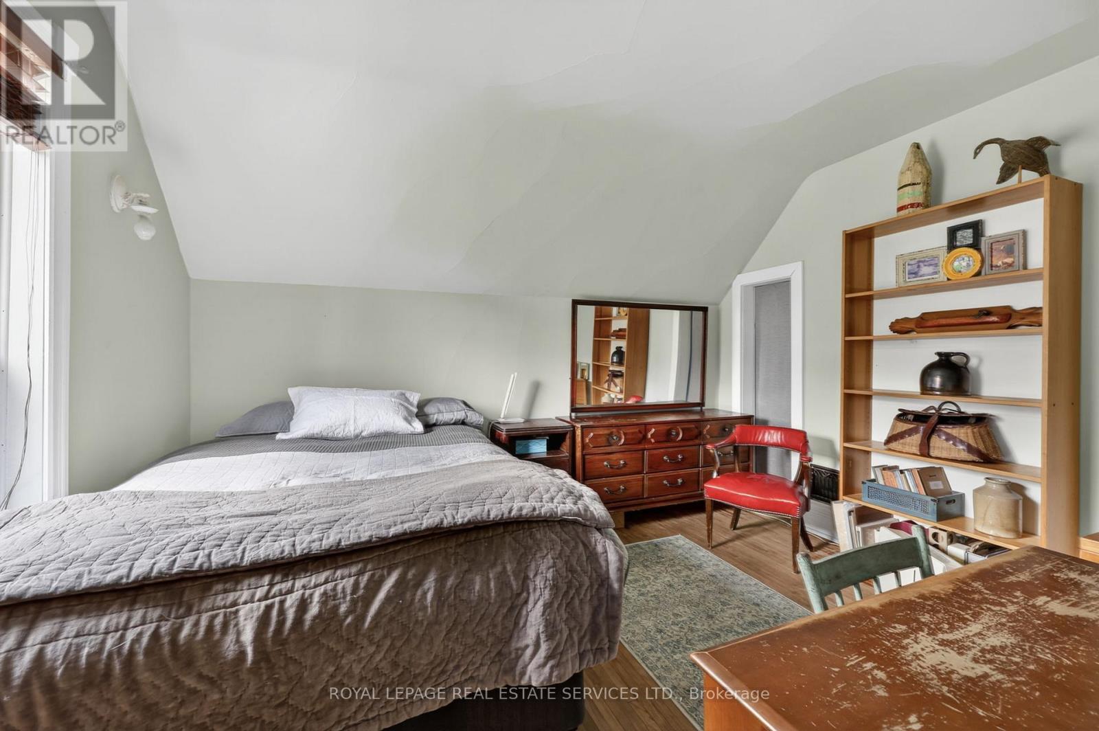 1351 FLOS RD 11 E - 24