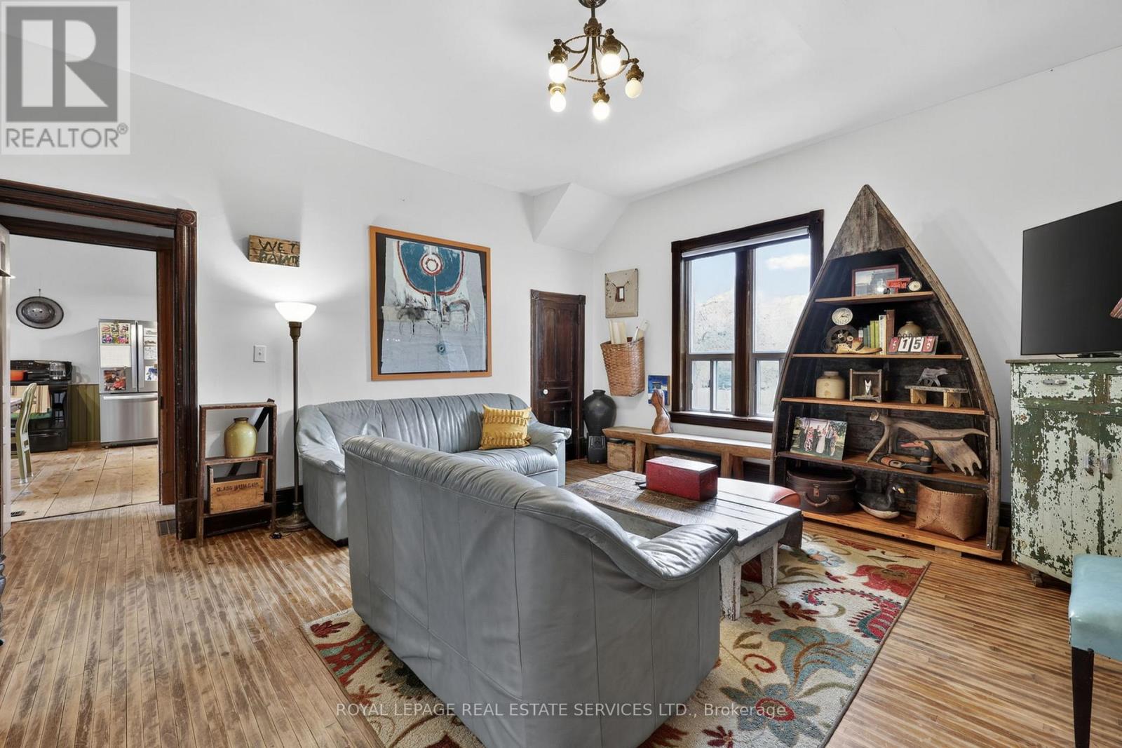 1351 FLOS RD 11 E - 9