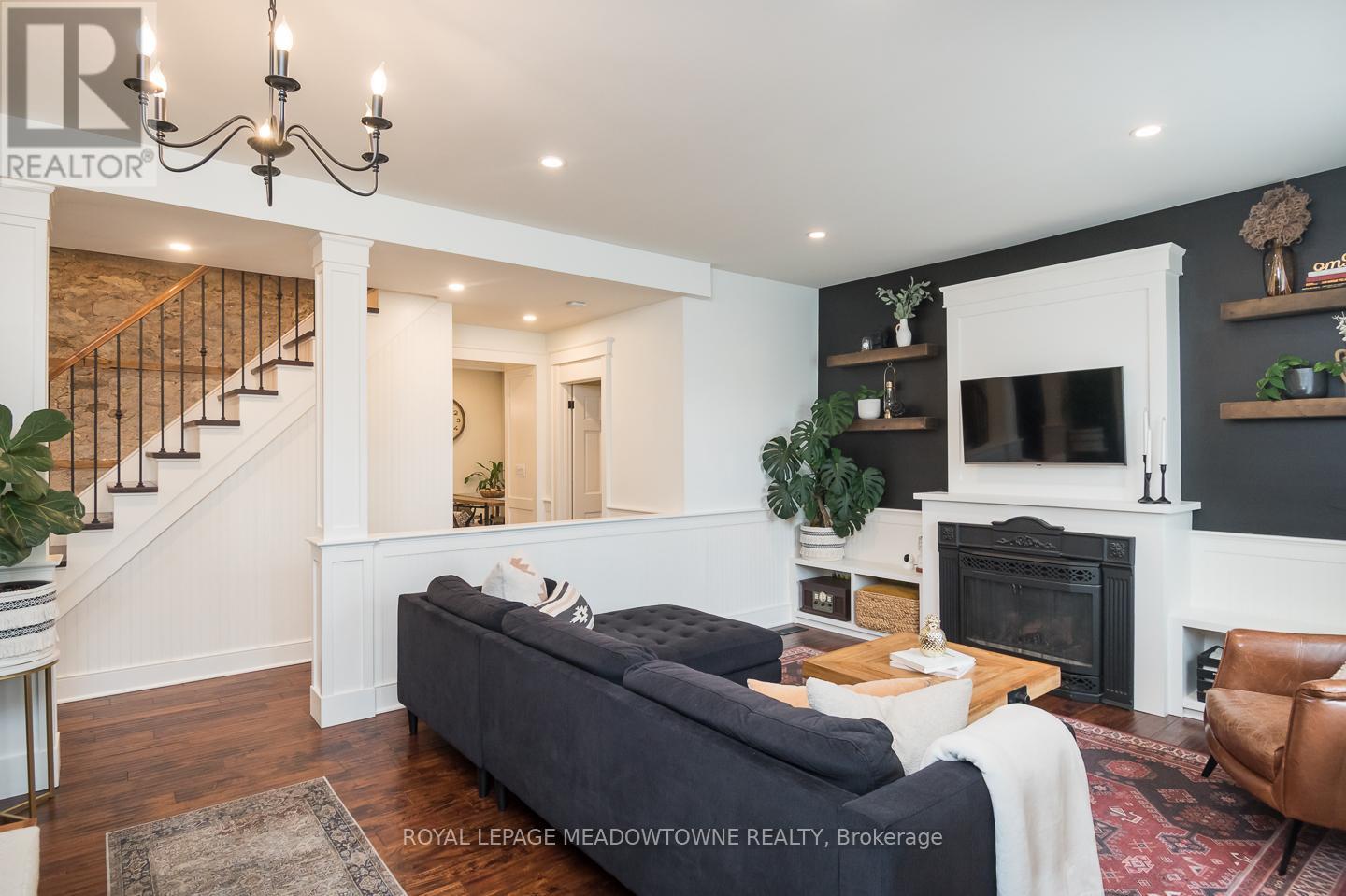 10761 GUELPH LINE - 14