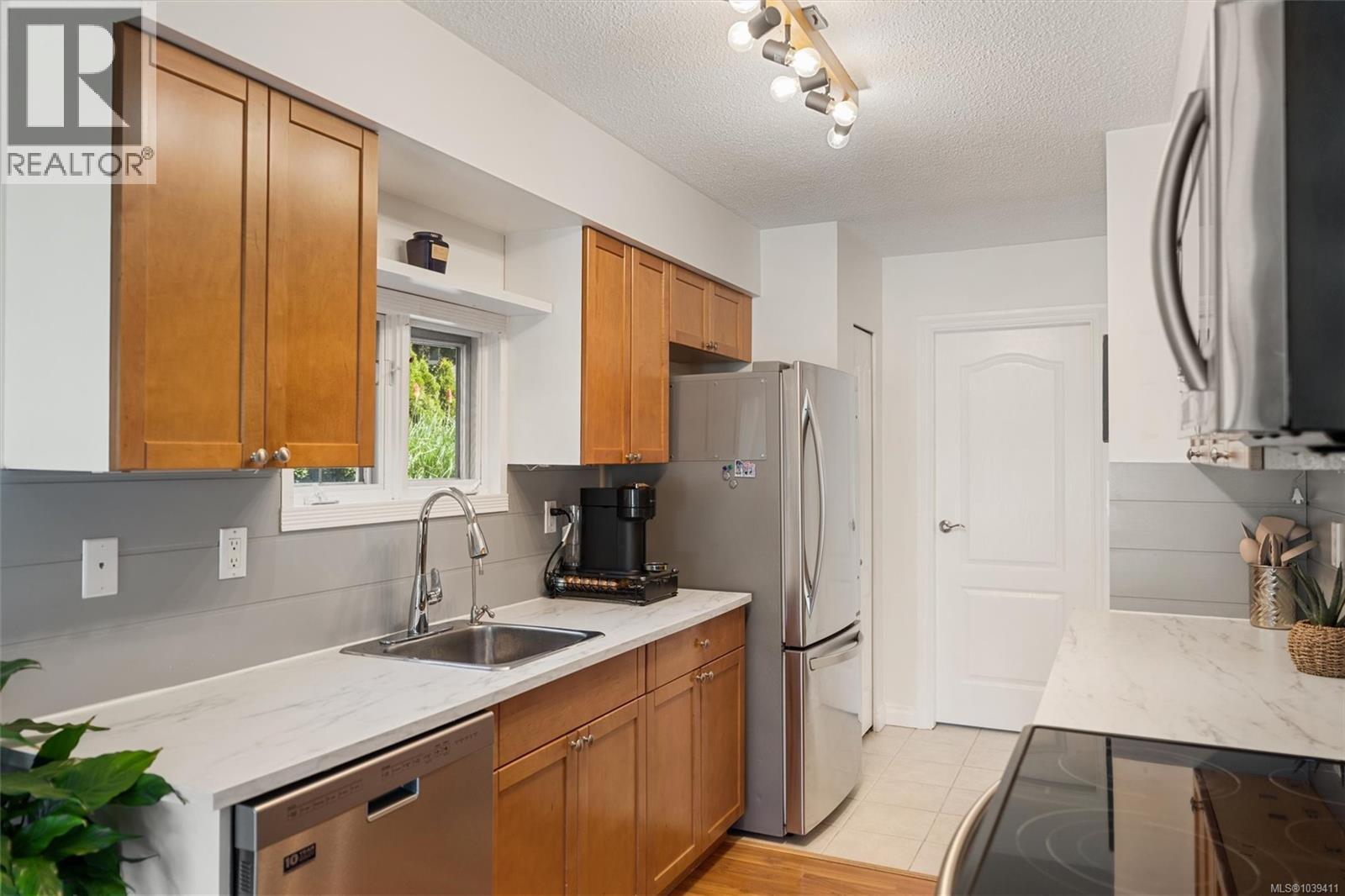 2819 Powers Lane - 9