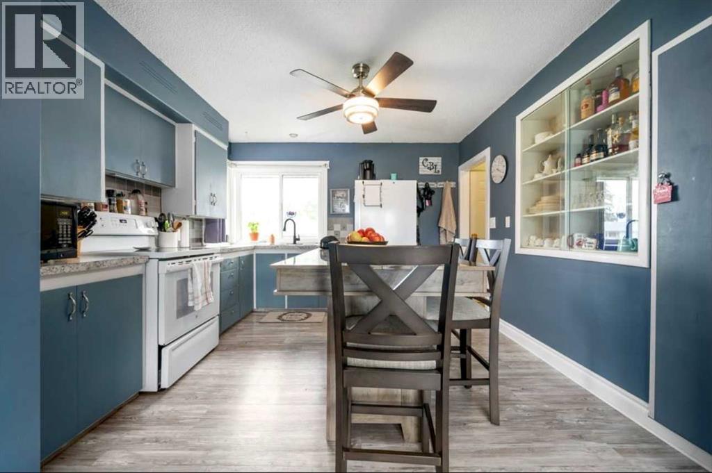 343 10 Street SW - 9