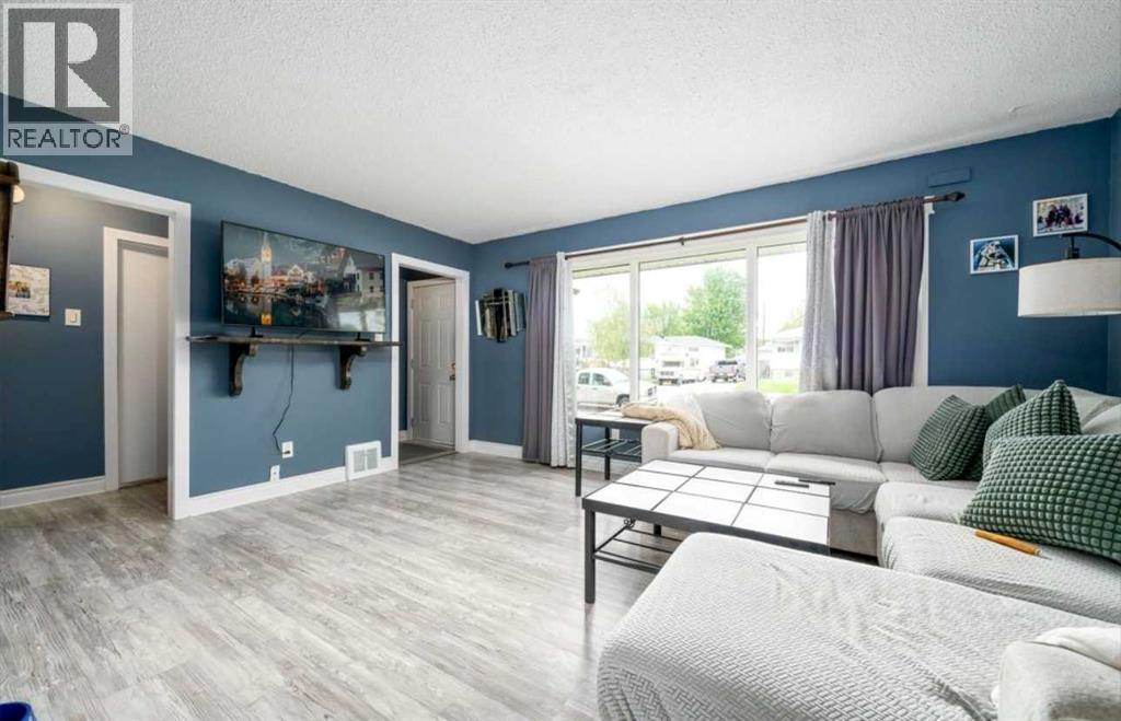 343 10 Street SW - 7
