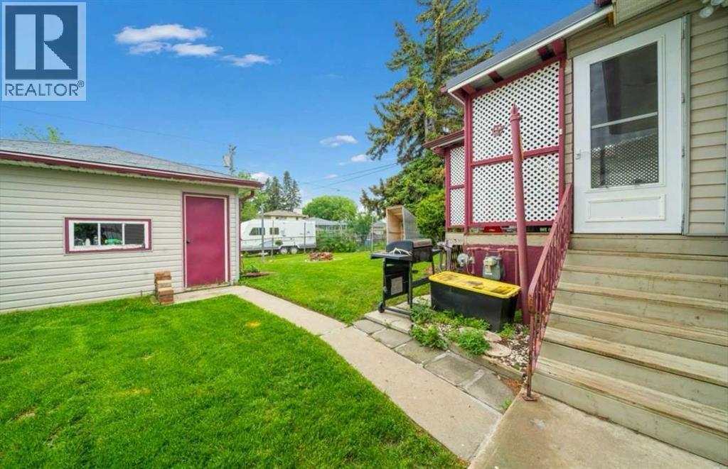 343 10 Street SW - 28